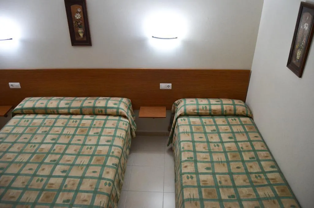 Hostal Costabella Fuengirola Pensión